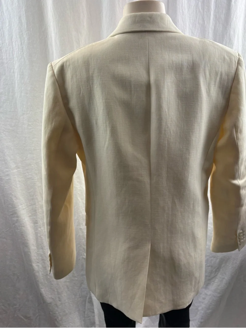 Nili Lotan's 'Francoise' oversized blazer in Ivory 2 - Picture 6 of 14